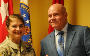 Army Reserve ambassador for central Pennsylvania receives public service decoration