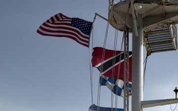 USNS Comfort Arrives in Trinidad