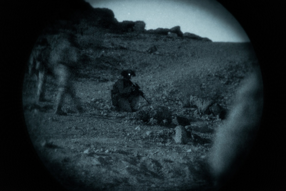 3/1 conducts company attacks at Range 400 Night