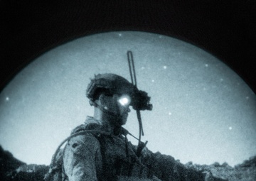3/1 conducts company attacks at Range 400 Night