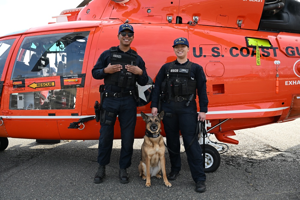 Coast Guard Participates in Seattle Seafair 2025