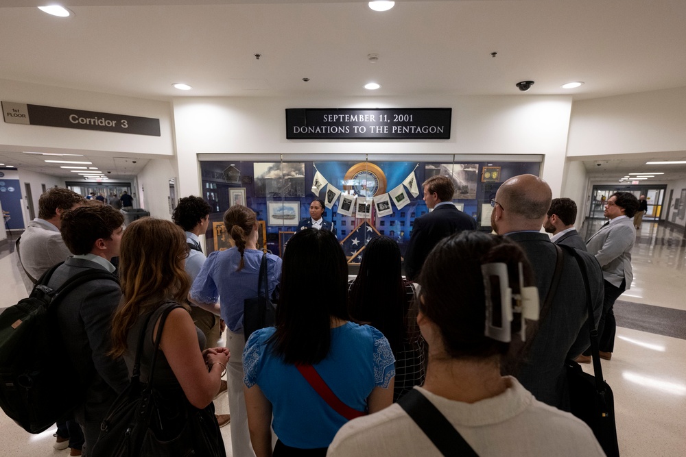 Students with the Partnership for Public Service Tour the Pentagon