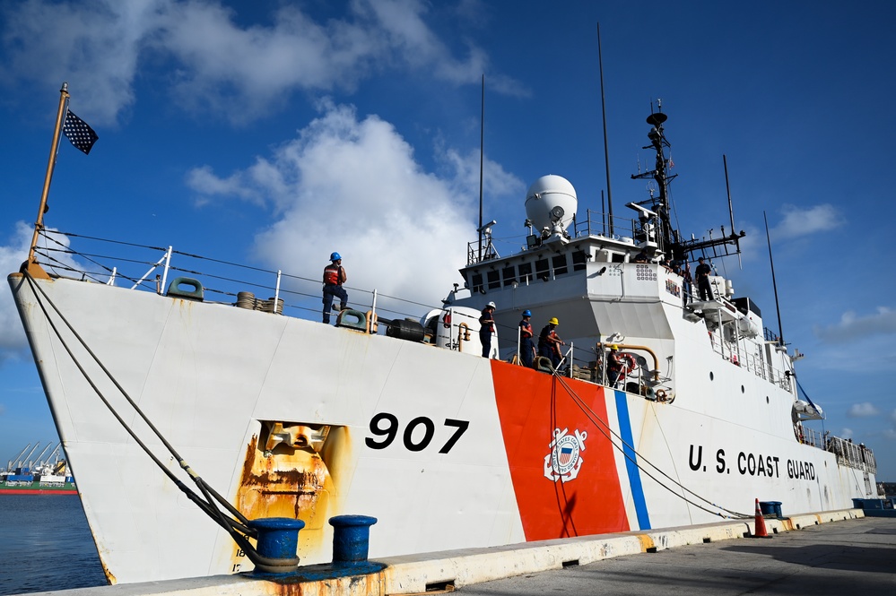 Coast Guard offloads more than $88 million in illicit drugs interdicted in the Eastern Pacific