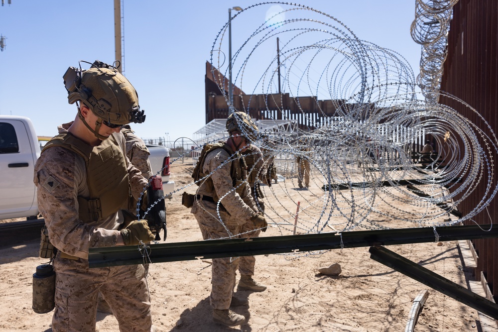 Marines reinforce Yuma border barrier