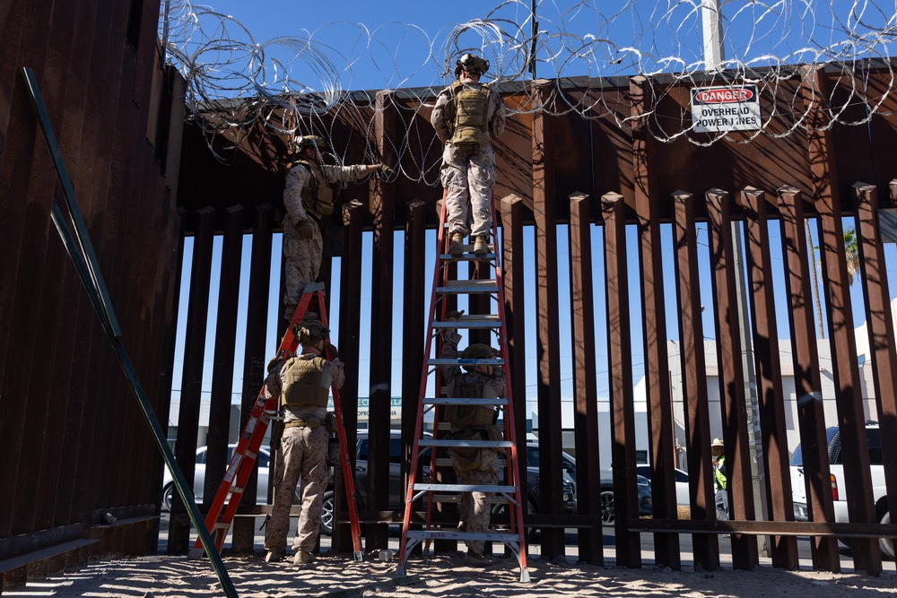 Marines reinforce Yuma border barrier