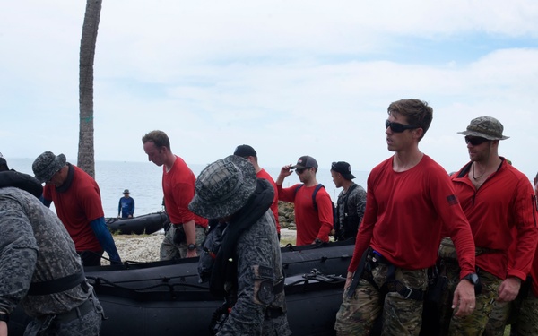 U.S. Air Force, Colombian Aerospace Force partner in simulated search and rescue