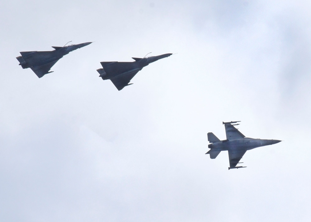 Colombian, U.S. Fighter Jets fly over Palanquero Air Base