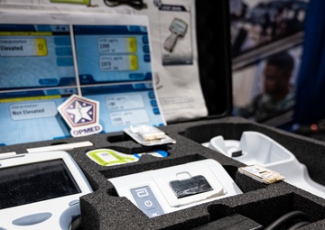 Brain health, readiness team highlights capabilities during DOD’s health symposium in Florida