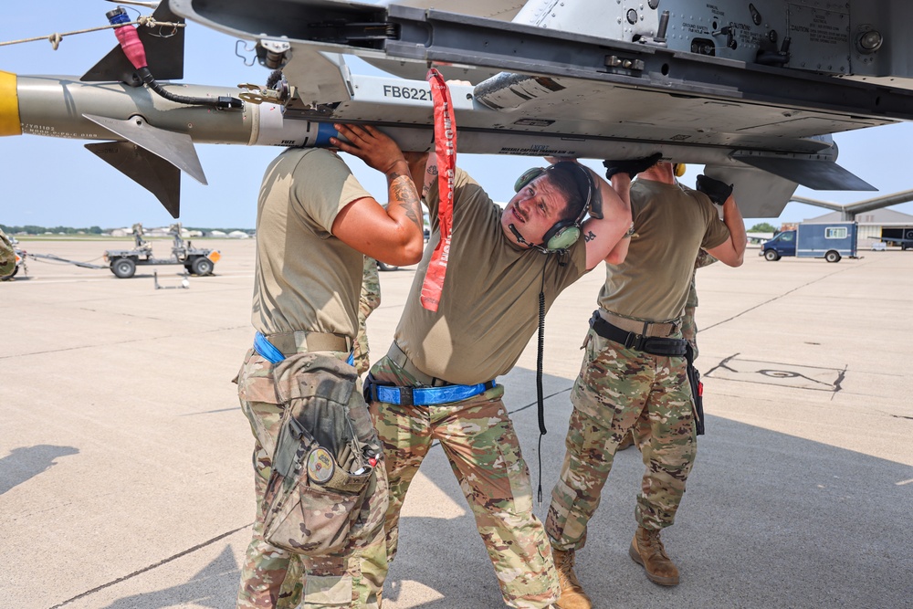 Weapons Loaders Compete in the 2024 Loadeo Competition