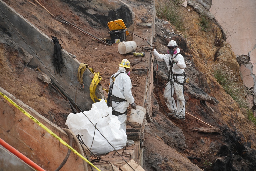 USACE debris removal in Pacific Palisades