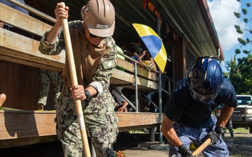 Pacific Partnership 2025 multinational service members construct a ramp in Lae, Papua New Guinea, August 2025