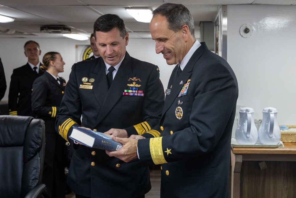 USS Frank Cable hosts reception for 80th anniversary of Victory in the Pacific Day