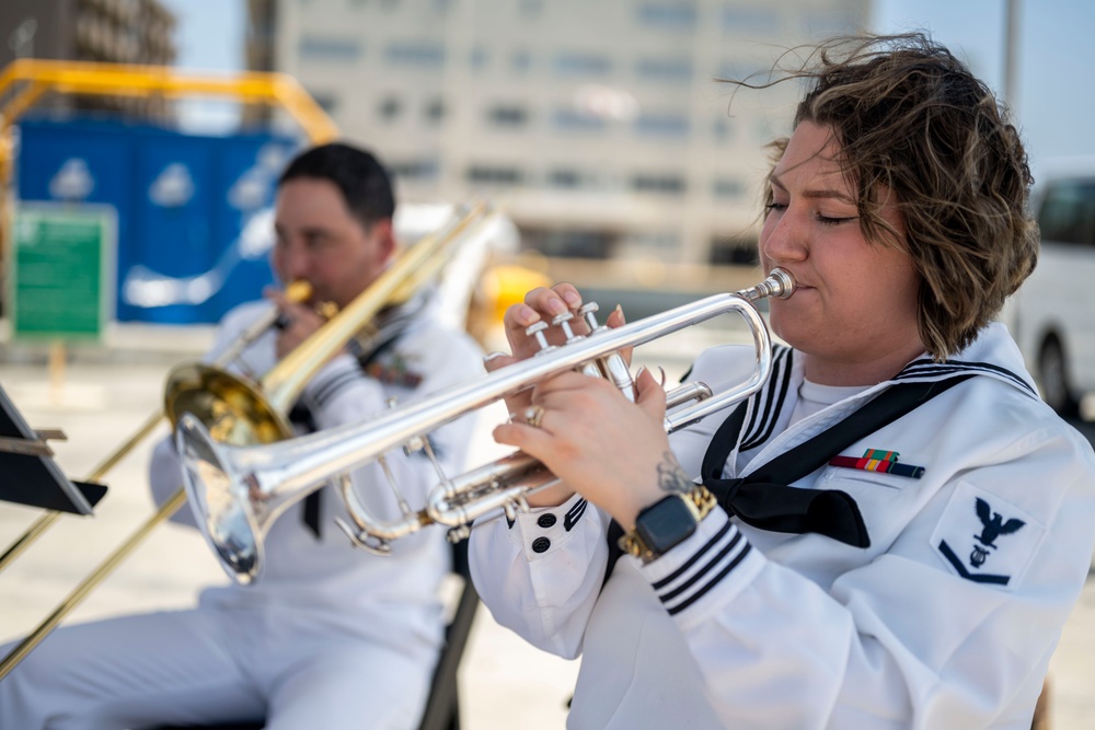 USS Milius (DDG 69) returns to Yokosuka, Japan following U.S. 5th Fleet Operations