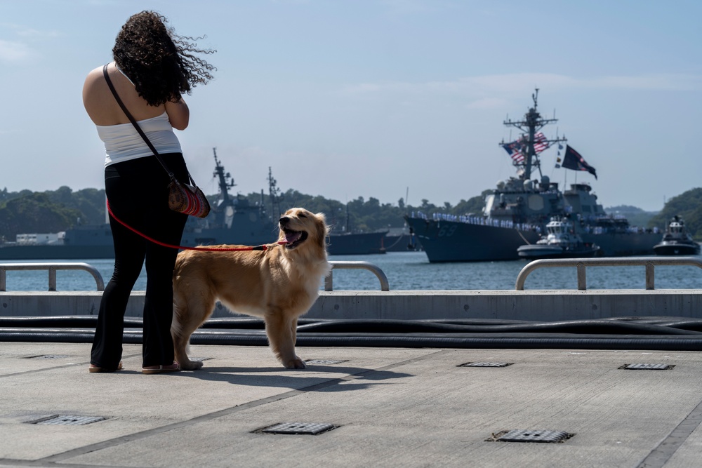 USS Milius (DDG 69) returns to Yokosuka, Japan following U.S. 5th Fleet Operations