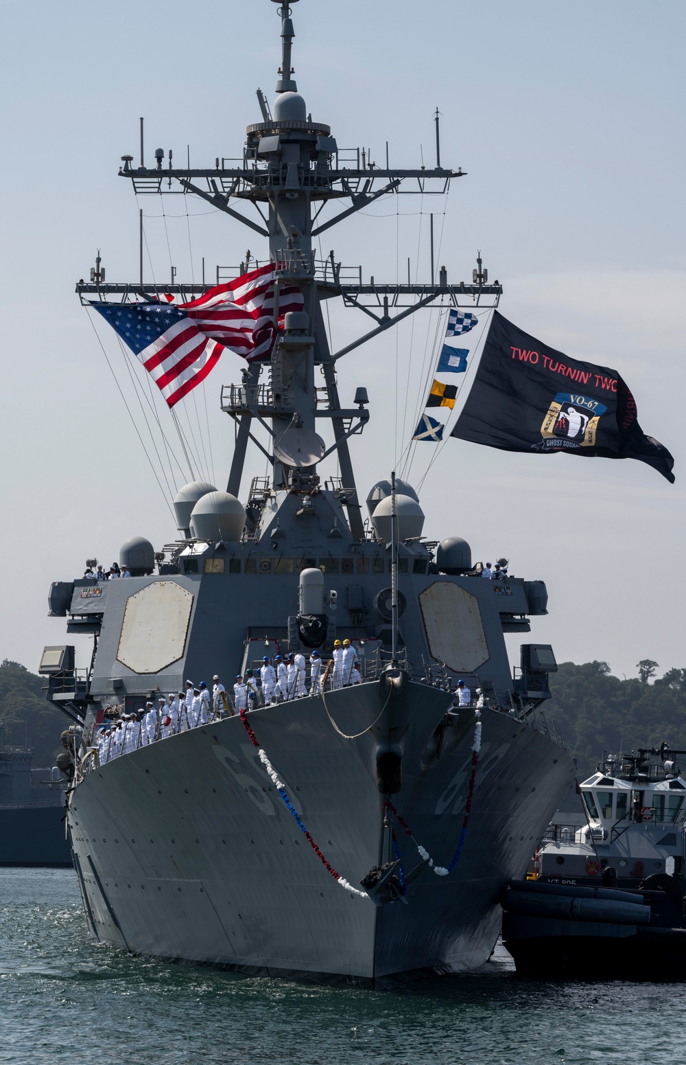 USS Milius (DDG 69) returns to Yokosuka, Japan following U.S. 5th Fleet Operations