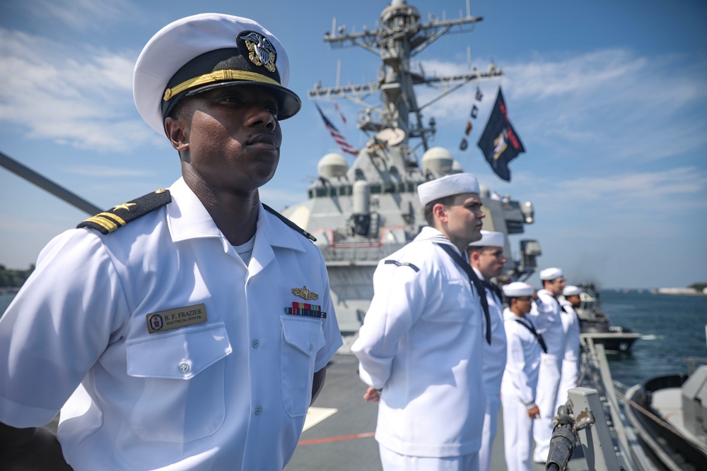 USS Milius (DDG 69) returns to Yokosuka, Japan following U.S. 5th Fleet Operations