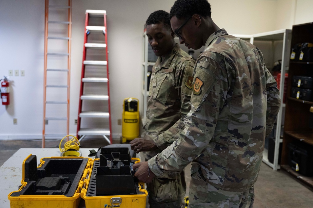 Connecting Incirlik Air Base, one cable at a time