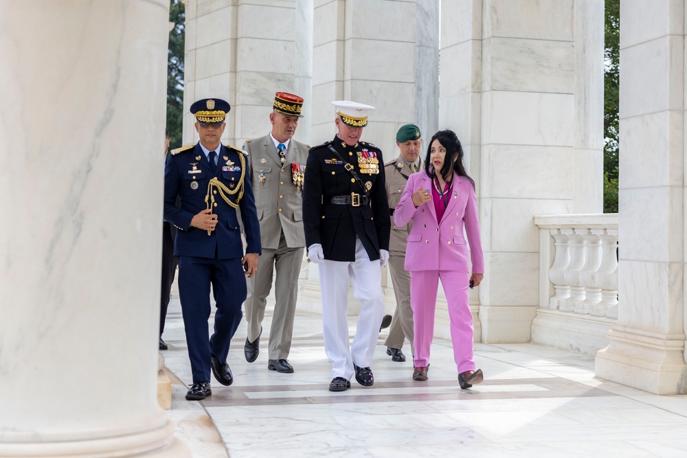 Marine Leaders of the Americas Conference 2025: Tomb of the Unknown Soldier