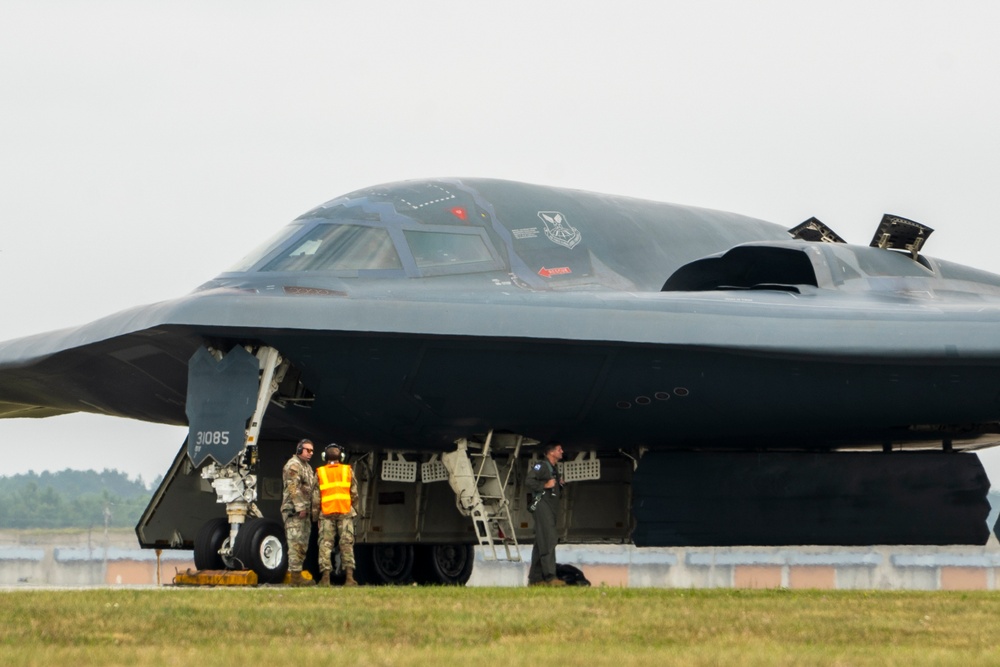 B-2 Spirit aircrews swap during Northern Strike 2025