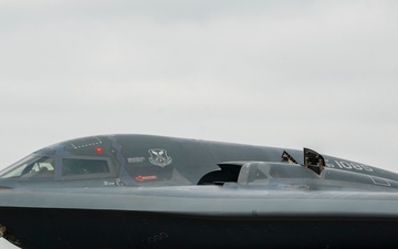 B-2 Spirit aircrews swap during Northern Strike 2025