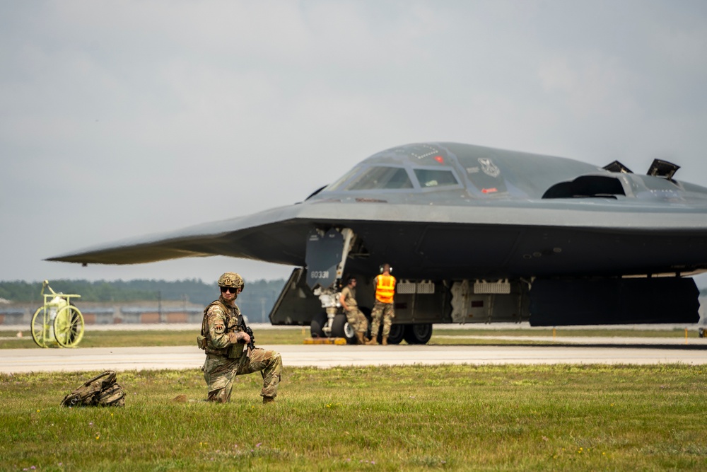 B-2 Spirit aircrews swap during Northern Strike 2025