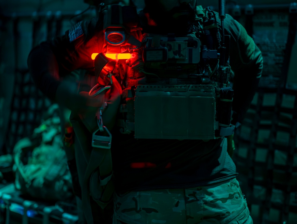 Midnight Wings over USCENTCOM: Combat King Delivers Heroes From Above