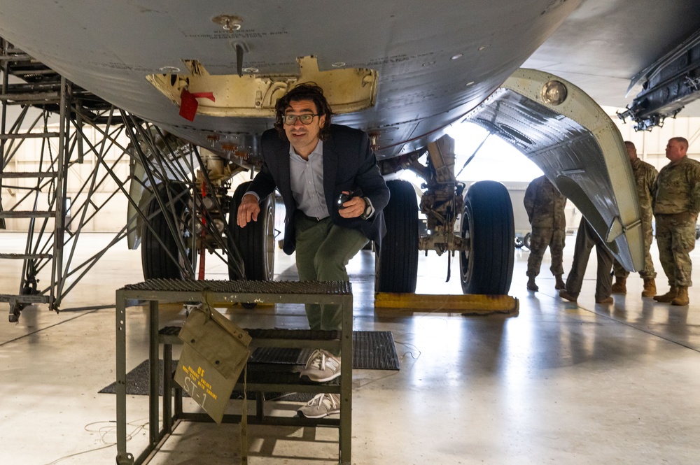 Staffdel Visits Minot AFB