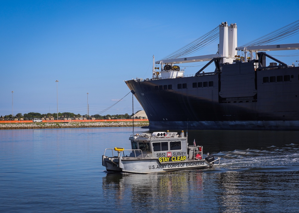 Marine Corps Slipway Survey Supports Prepositioning, Hurricane Readiness