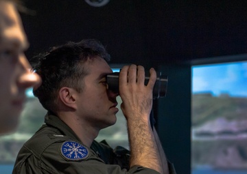 Reagan Sailors Conduct Navigation Simulator Training