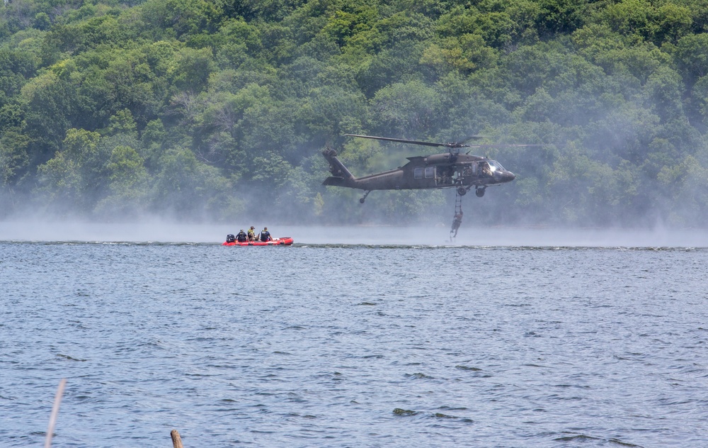 Oklahoma National Guard, OK-TF1 and special operations partner for helocast training