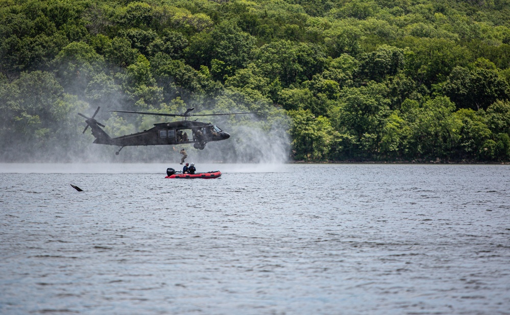 Oklahoma National Guard, OK-TF1 and special operations partner for helocast training