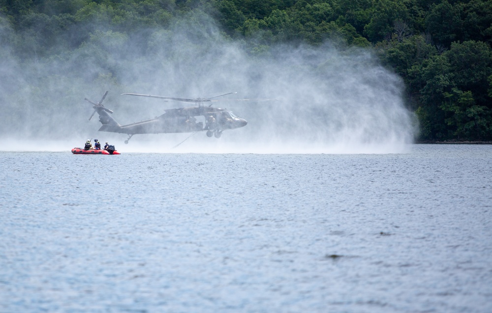 Oklahoma National Guard, OK-TF1 and special operations partner for helocast training