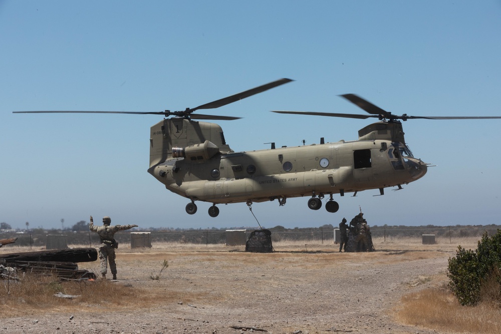 2nd General Support Aviation Battalion conducts aerial resupply