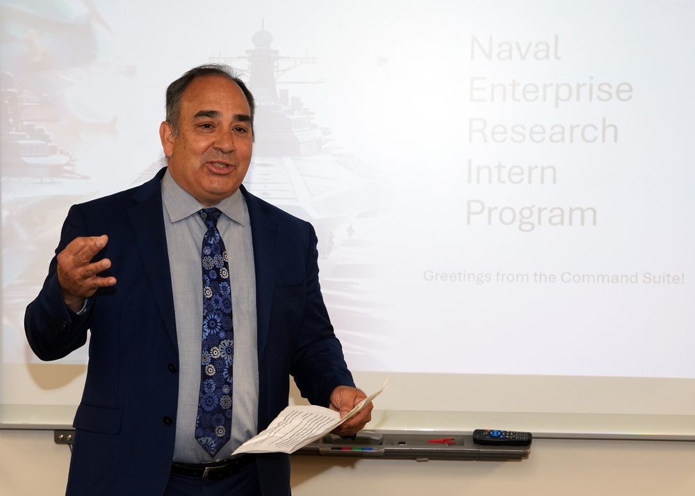 NAMRU San Antonio hosts NREIP, ORISE Interns Research Presentations