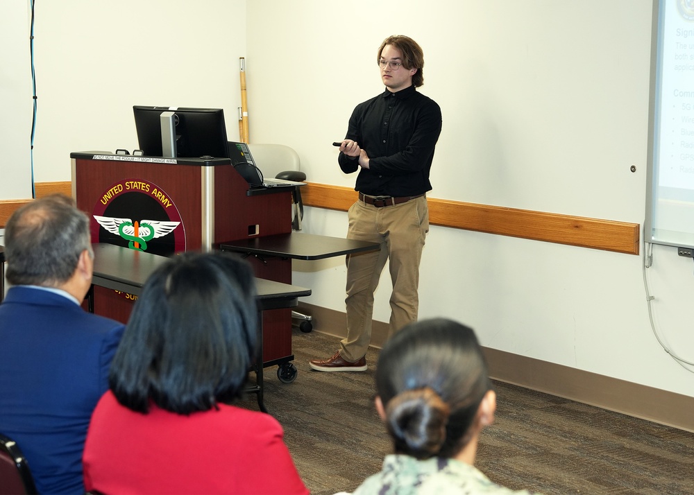 NREIP, ORISE interns present Research at NAMRU San Antonio
