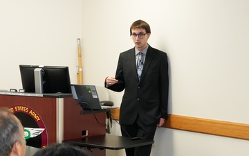 NREIP, ORISE interns present Research at NAMRU San Antonio