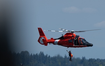 Coast Guard participates in SeaFair Festival 2025