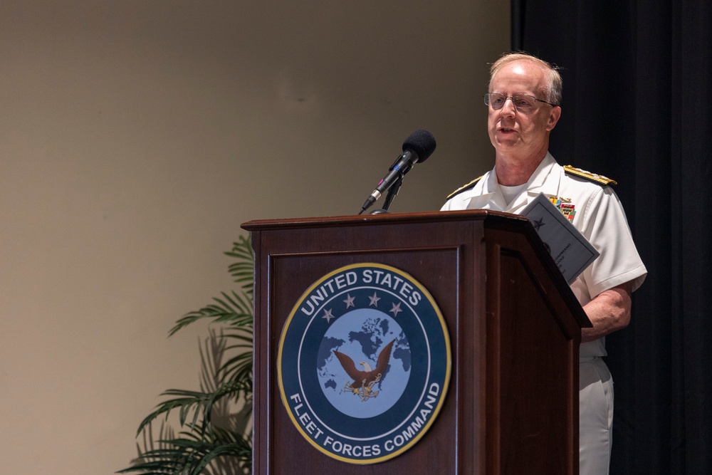 Adm. Caudle Relinquishes Command of U.S. Fleet Forces Command