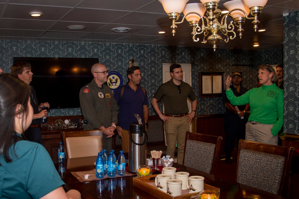 USS Carl Vinson hosts US congressional staffers