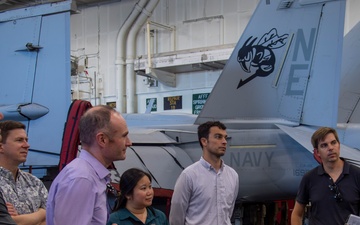 USS Carl Vinson hosts US congressional staffers