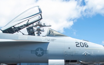 Daily operations aboard USS Carl Vinson (CVN 70)