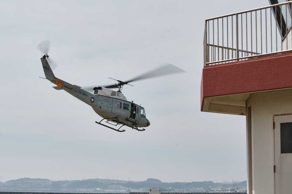 USFJ Deputy Commander visits CFAY