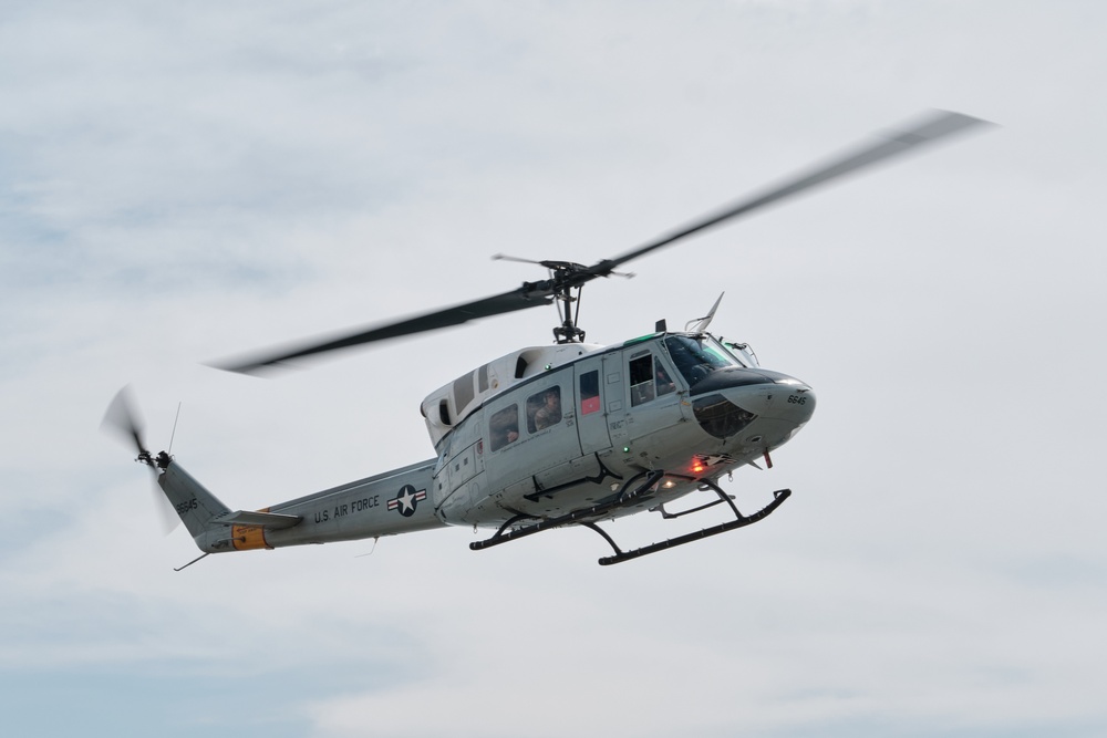 USFJ Deputy Commander visits CFAY