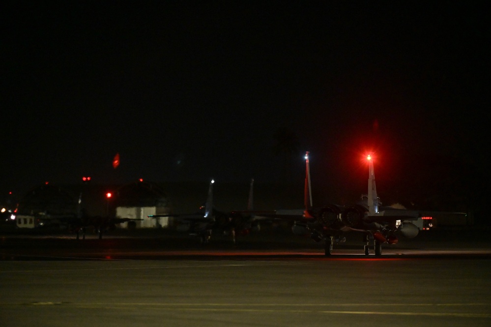 Team Hickam supports transient aircraft during Air Force Department-Level Exercise series
