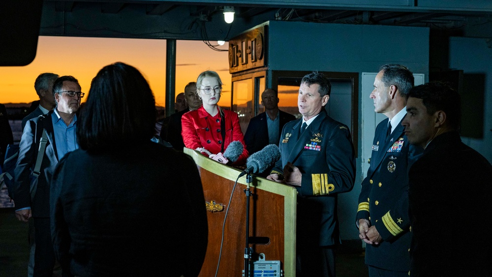 USS Frank Cable hosts reception for 80th anniversary of Victory in the Pacific Day