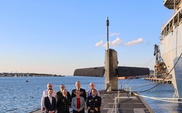 USS Frank Cable hosts reception for 80th anniversary of Victory in the Pacific Day