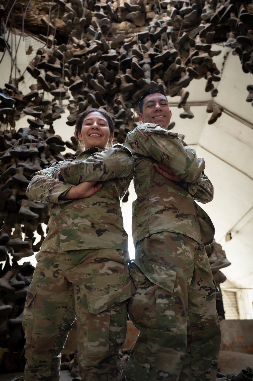 Sibling strength: Military twins face deployment together