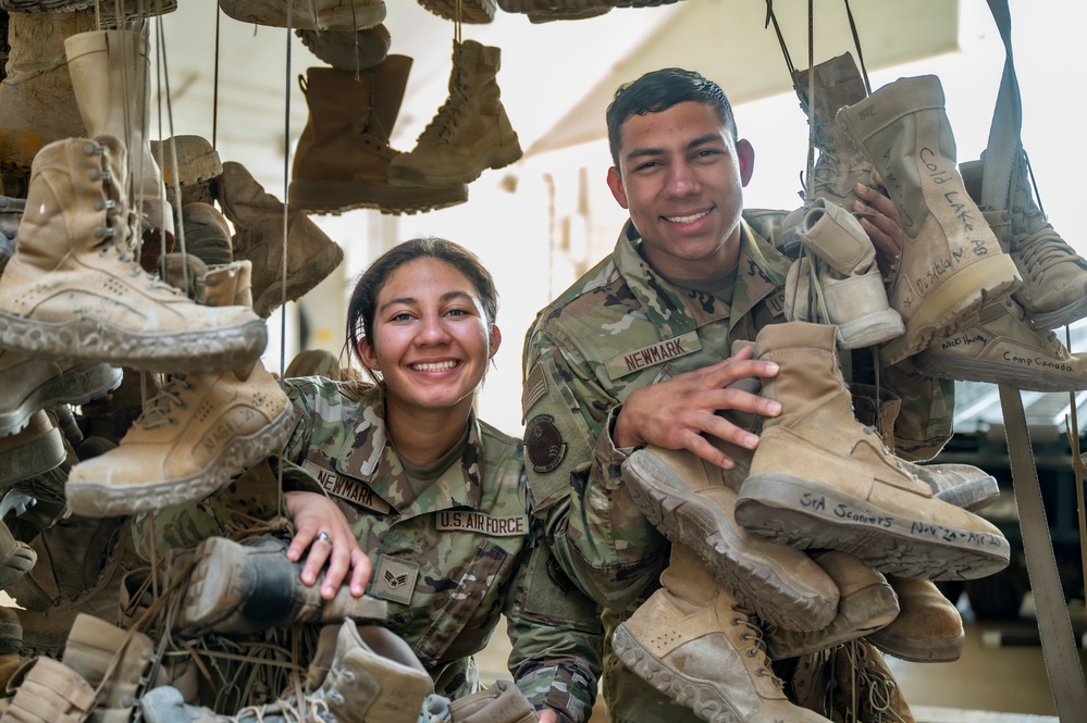 Sibling strength: Military twins face deployment together