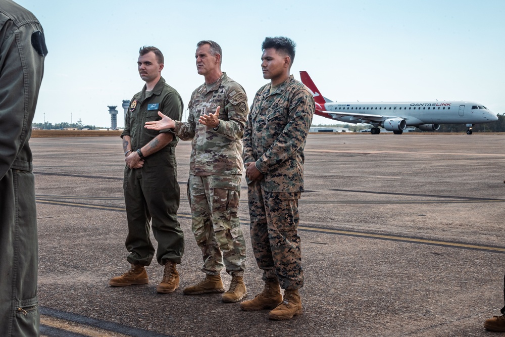 MRF-D 25.3: USINDOPACOM deputy commanding general visits MRF-D Marines