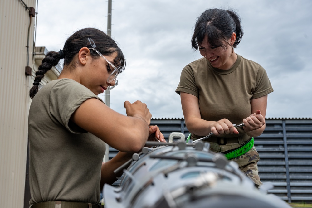 Weapons of Deterrence: 35th MUNS Sharpen Skills During REFORPAC